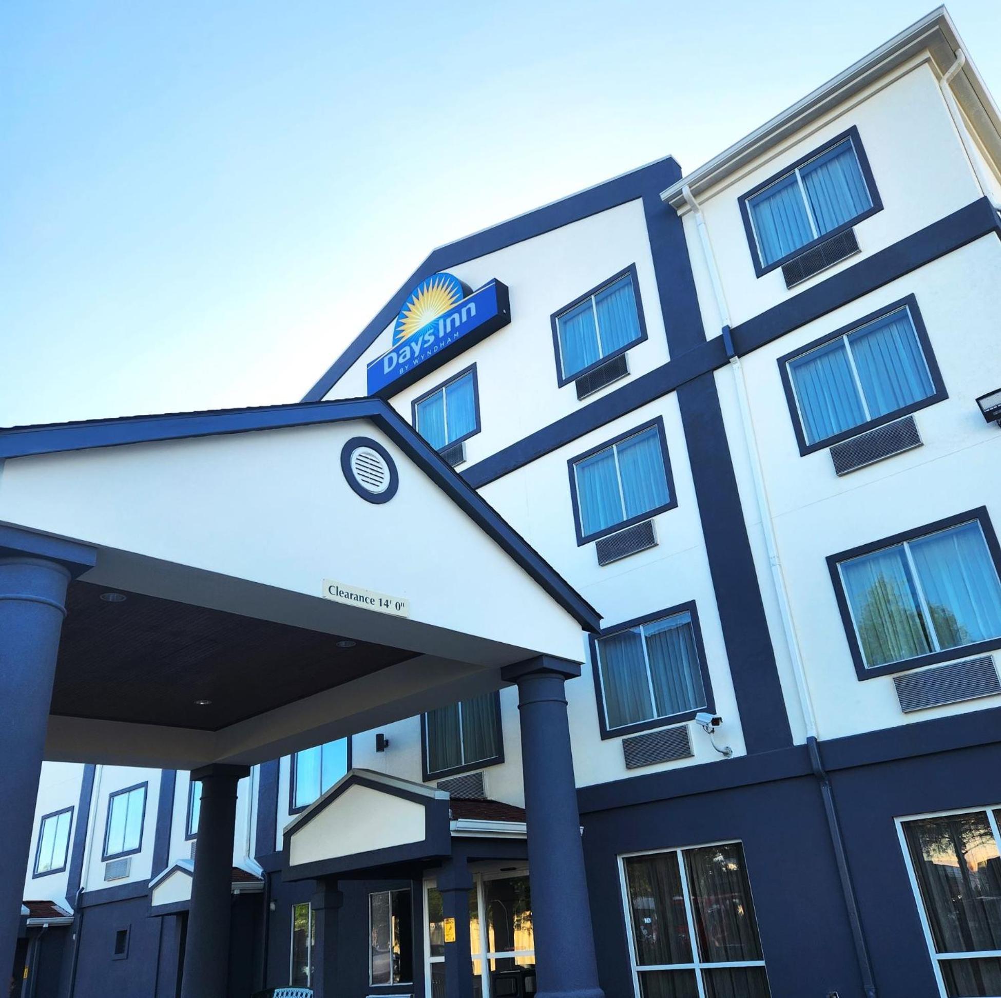 Days Inn By Wyndham Baton Rouge I-10 Exterior photo