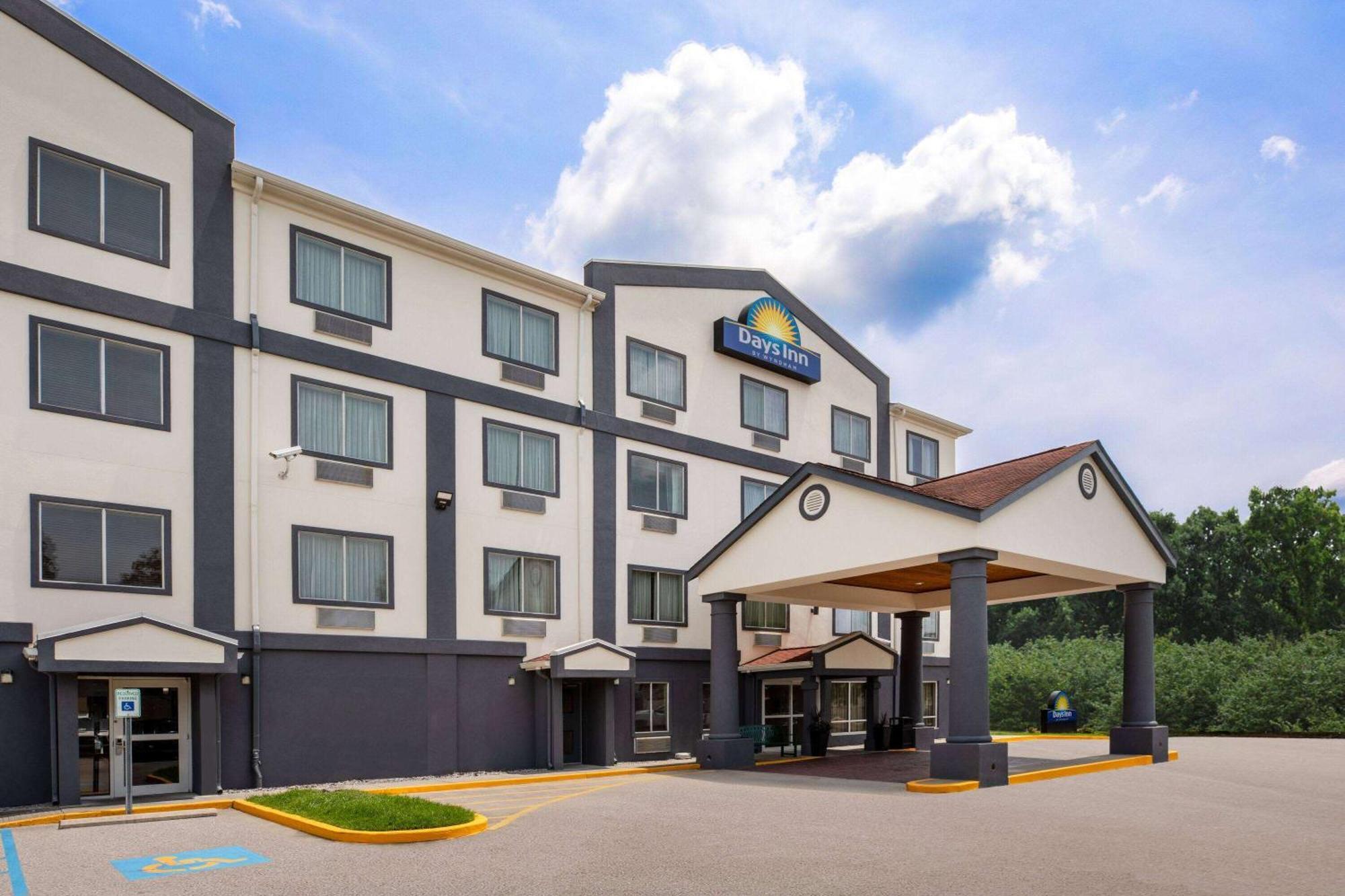 Days Inn By Wyndham Baton Rouge I-10 Exterior photo